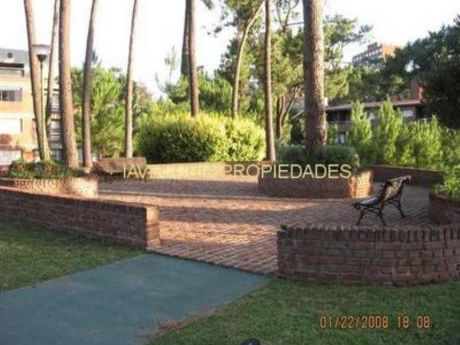 Apartamentos En Playa Mansa