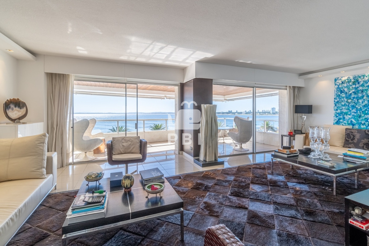 Penthouse en Venta, 3 dormitorios, Puerto de Punta del Este. - Espigón Aloha - Ref : PBI13511
