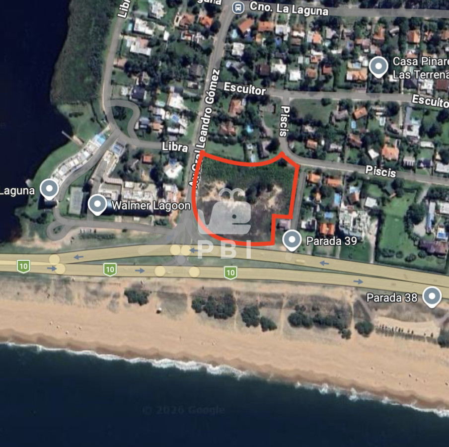 Terreno en venta frente al mar, con proyecto 4 pisos aprobado - Ref : PBI15876
