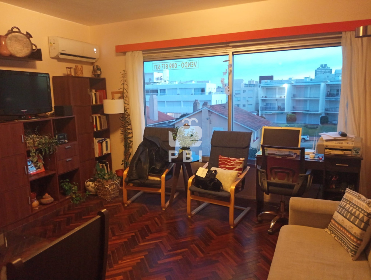 Foto 2 de 9