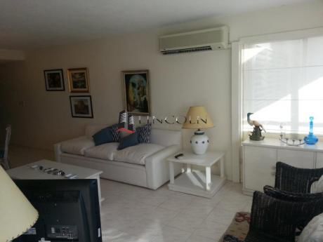 Apartamentos En Playa Mansa