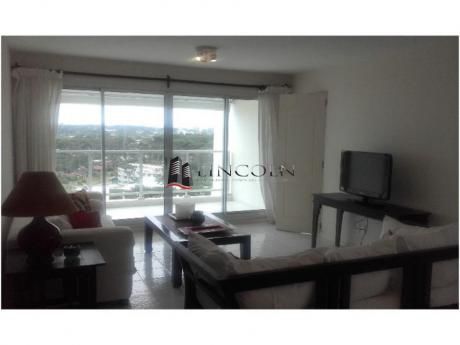 Apartamentos En Playa Mansa