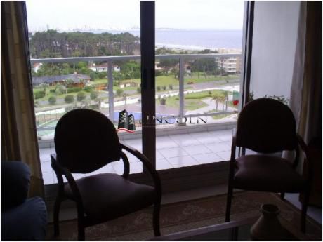 Apartamentos En Playa Mansa