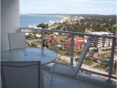 Apartamentos En Playa Mansa