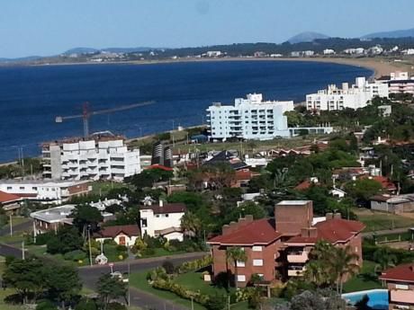 Apartamentos En Playa Mansa
