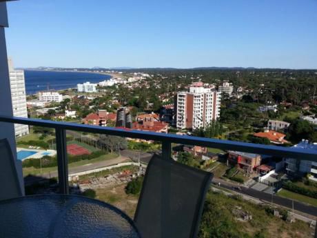 Apartamentos En Playa Mansa
