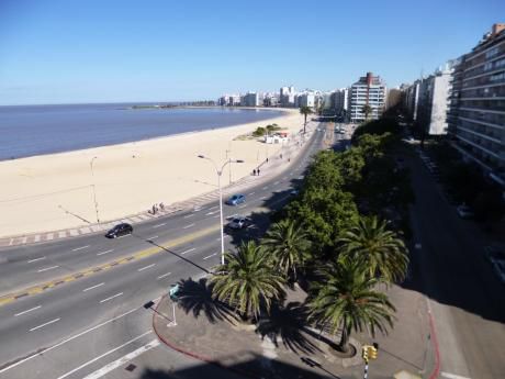 Apartamento En Alquiler 4 Dormitorios