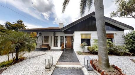 Casa En Venta 4 Dormitorios