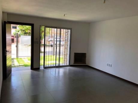 Casa En Venta 3 Dormitorios