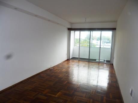 Apartamento En Alquiler 3 Dormitorios