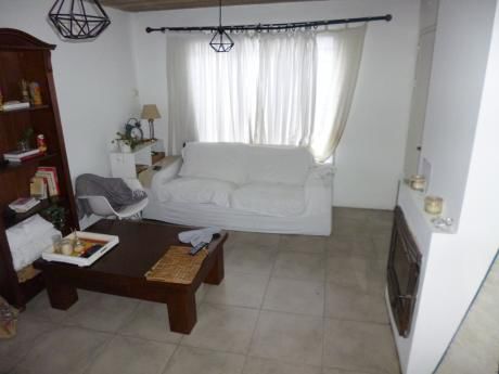 Casa En Alquiler 3 Dormitorios