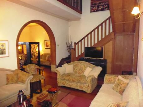 Casa En Venta 4 Dormitorios