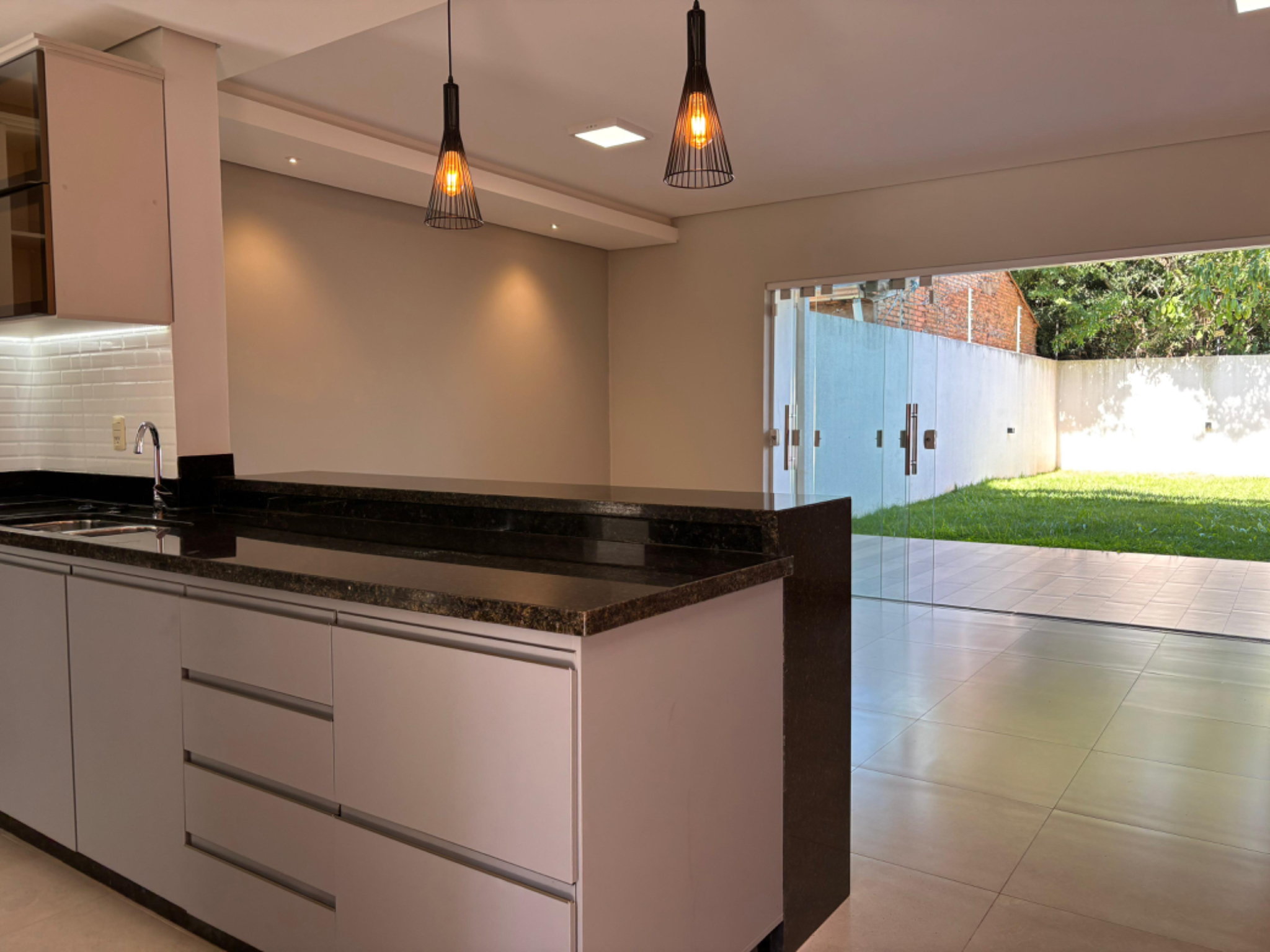 Vendo Residencia A Estrenar Con Patio — foto 2