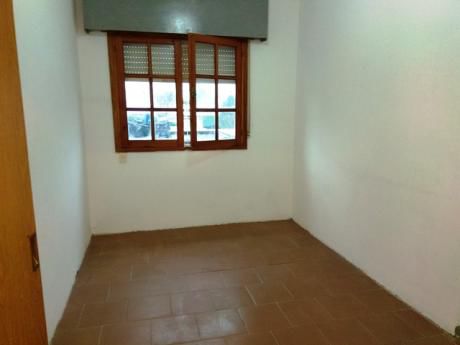 Casita De Altos Con Entrada Para Coche