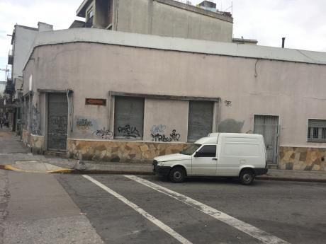 Ideal Edificio, F. Crespo Y 9 De Abril