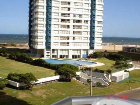 Apartamentos En Playa Brava
