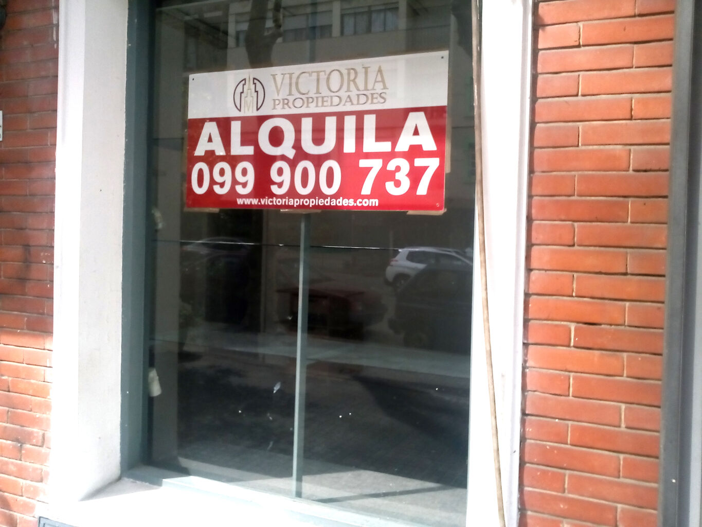 OPORTUNIDAD EN PLENO CENTRO COMERCIAL DE POCITOS!!! · Foto 4
