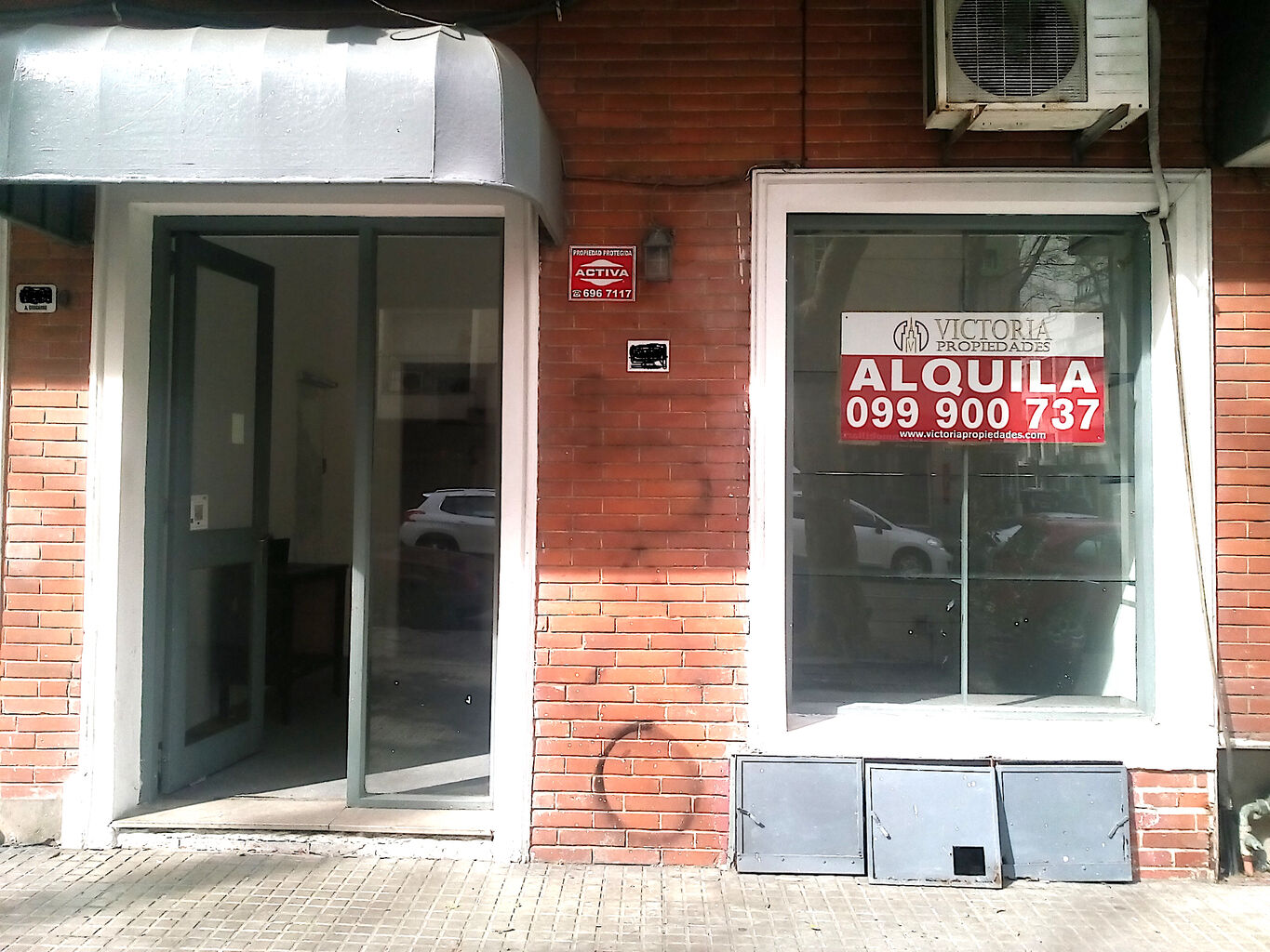 OPORTUNIDAD EN PLENO CENTRO COMERCIAL DE POCITOS!!! · Foto 2