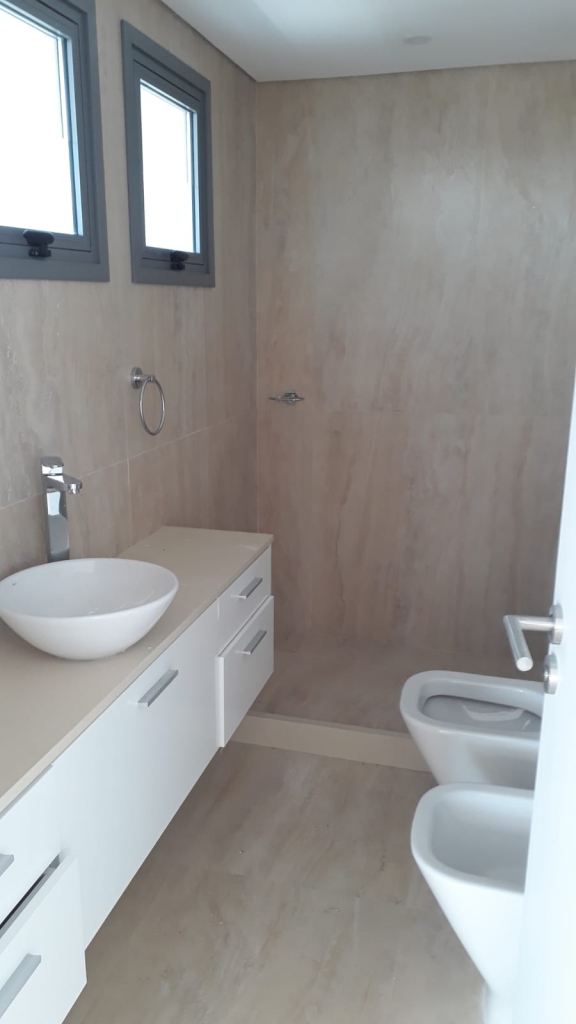 Apartamento de categoría frente al Golf | 2 dormitorios en suite | Amplias terrazas | Garage opciona · Foto 10