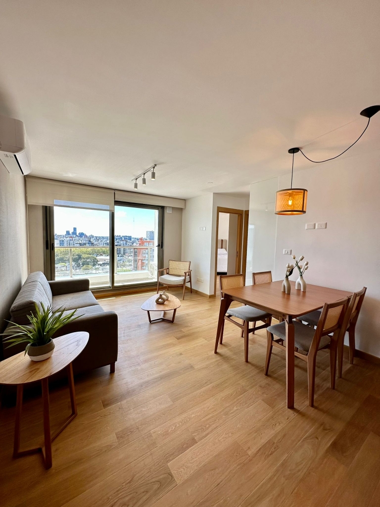SOBRE 21 DE SETIEMBRE! GRAN PATIO, PLENO PUNTA CARRETAS!!! AMENITIES