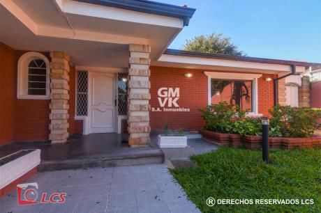 Vendo Casa En Barrio Santa Ana Zona Avda. Perón Lambaré