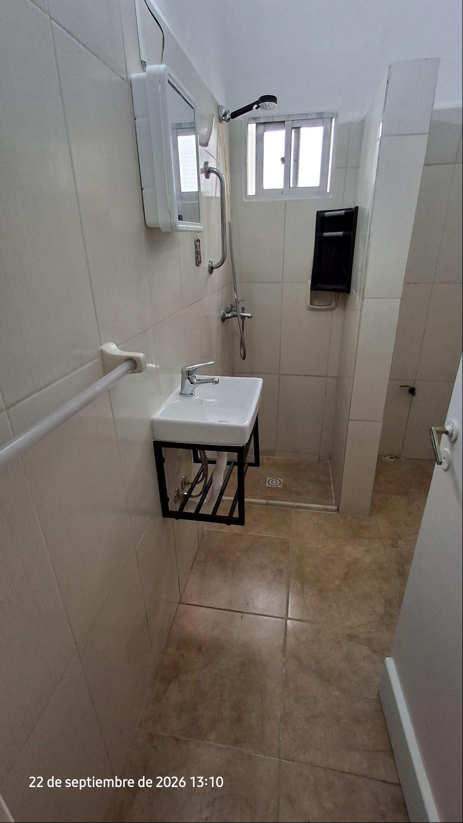 Alquiler Apartamento Ciudad Vieja Perez Castellano y Peatonal Sarandí 1 Dormitorio, amplio, luminoso, ventilado y  Patio · Foto 12
