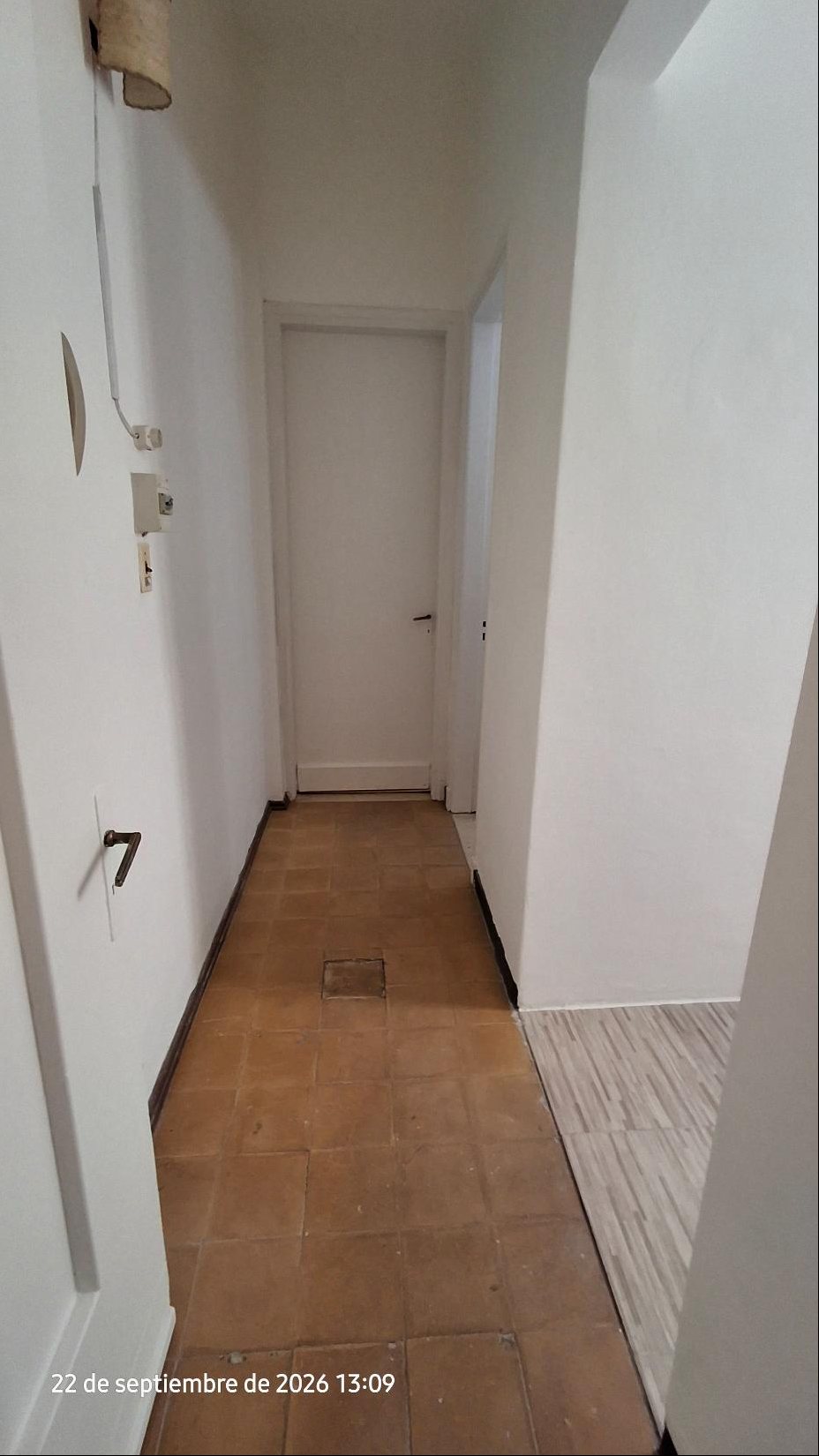 Alquiler Apartamento Ciudad Vieja Perez Castellano y Peatonal Sarandí 1 Dormitorio, amplio, luminoso, ventilado y  Patio · Foto 9