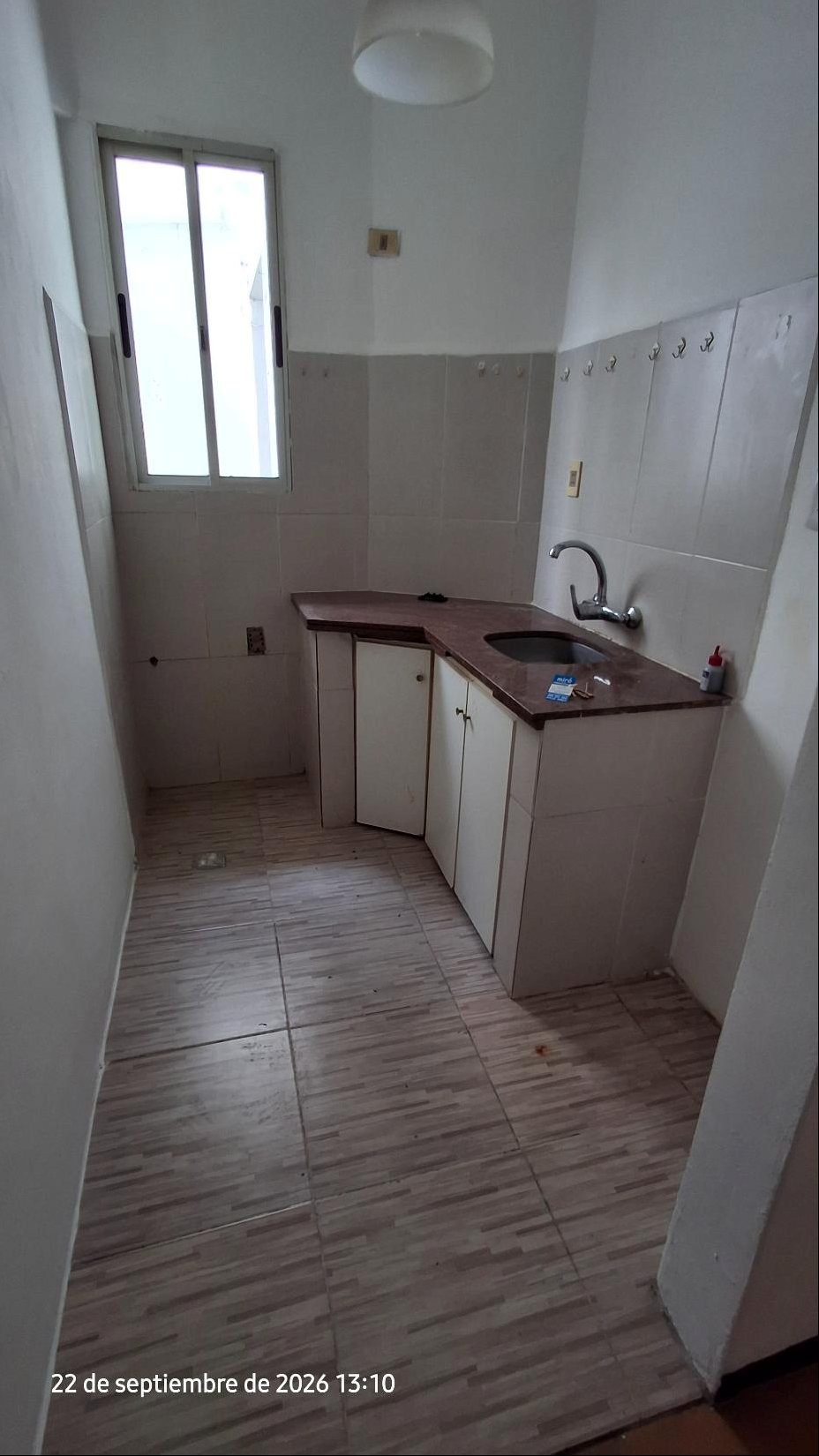 Alquiler Apartamento Ciudad Vieja Perez Castellano y Peatonal Sarandí 1 Dormitorio, amplio, luminoso, ventilado y  Patio · Foto 10