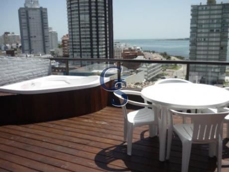 Espectacular Penthouse Frente Al Mar.