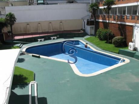 Apartamento En Peninsula, En Venta, Peninsula, Punta Del Este, 1 Dormitorios.