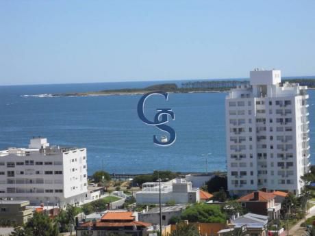 Apartamentos En Playa Brava