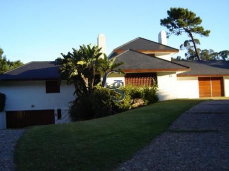 Casas En Playa Mansa