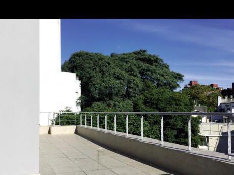Estrene Frente A Parque 1 Por Piso
