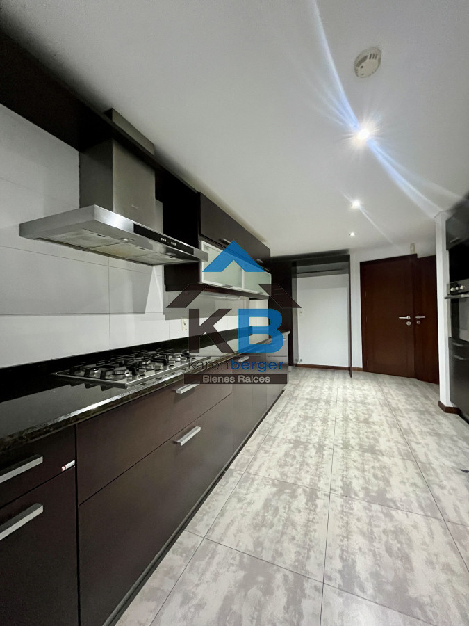 Apartamento en Montevideo, Carrasco · Foto 10