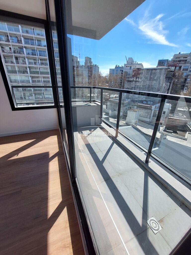 Alquiler apartamento 1 dormitorio piso alto con asoleamiento norte.