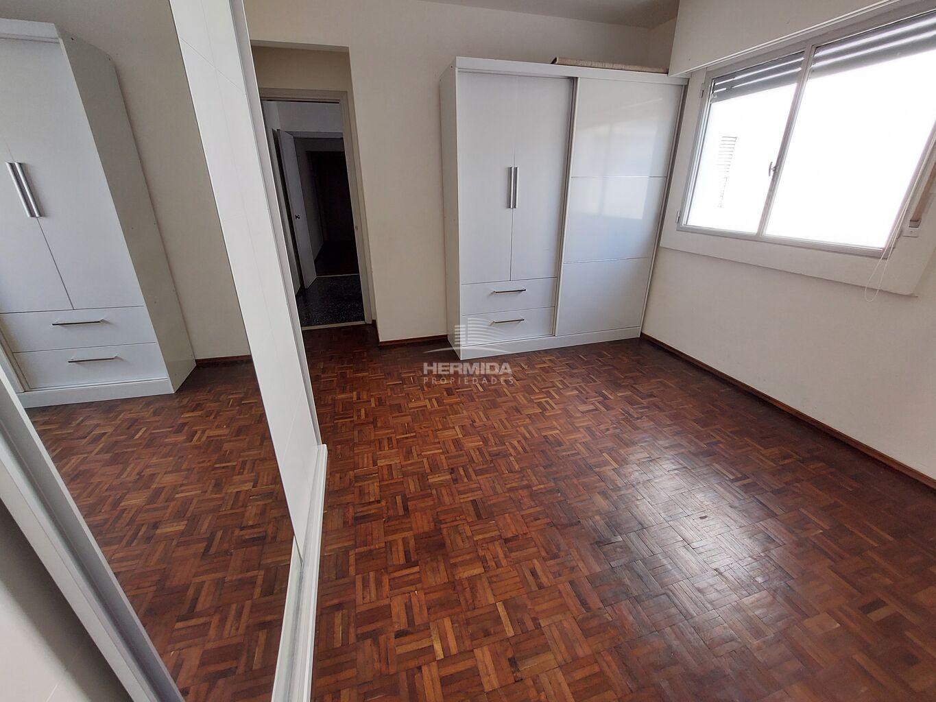 Alquiler apartamento muy amplio Colonia y German Barbato · Foto 9