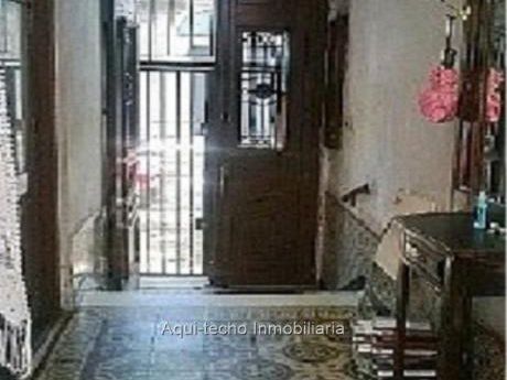 Casa Con Pension Funcionando O Vacía