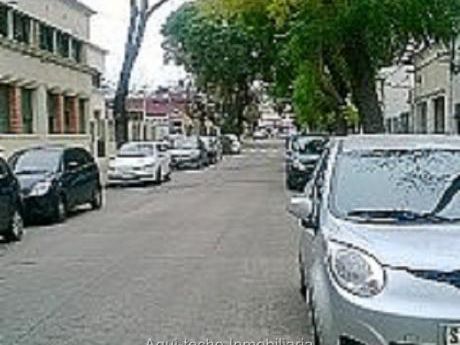 Proximo Al Ombu De Ramon Anador