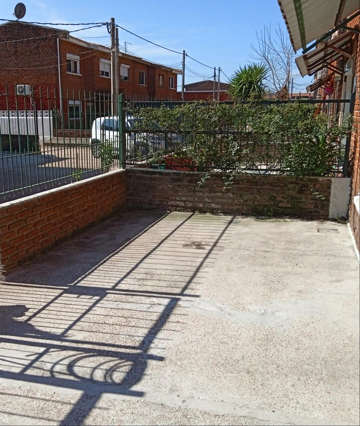 DOS DORMITORIOS MAS MONOAMBIENTE, COOPERATIVA