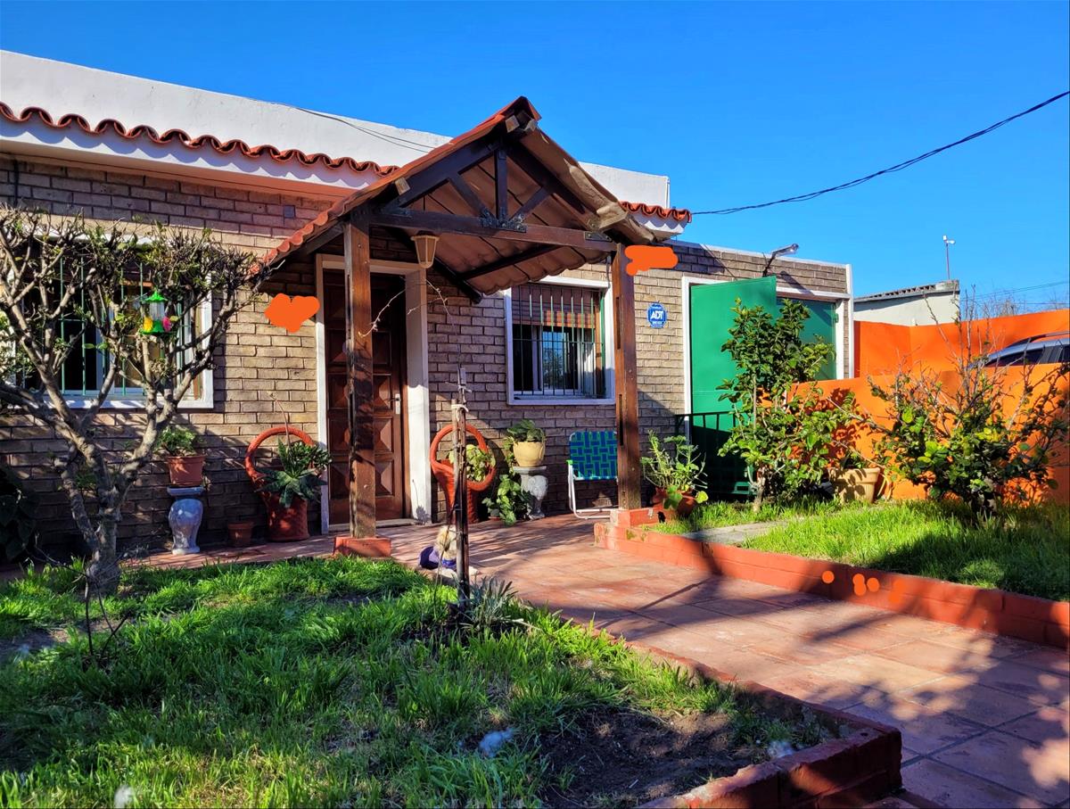 VENTA de CASA 3 DORMITORIOS en Nuevo París