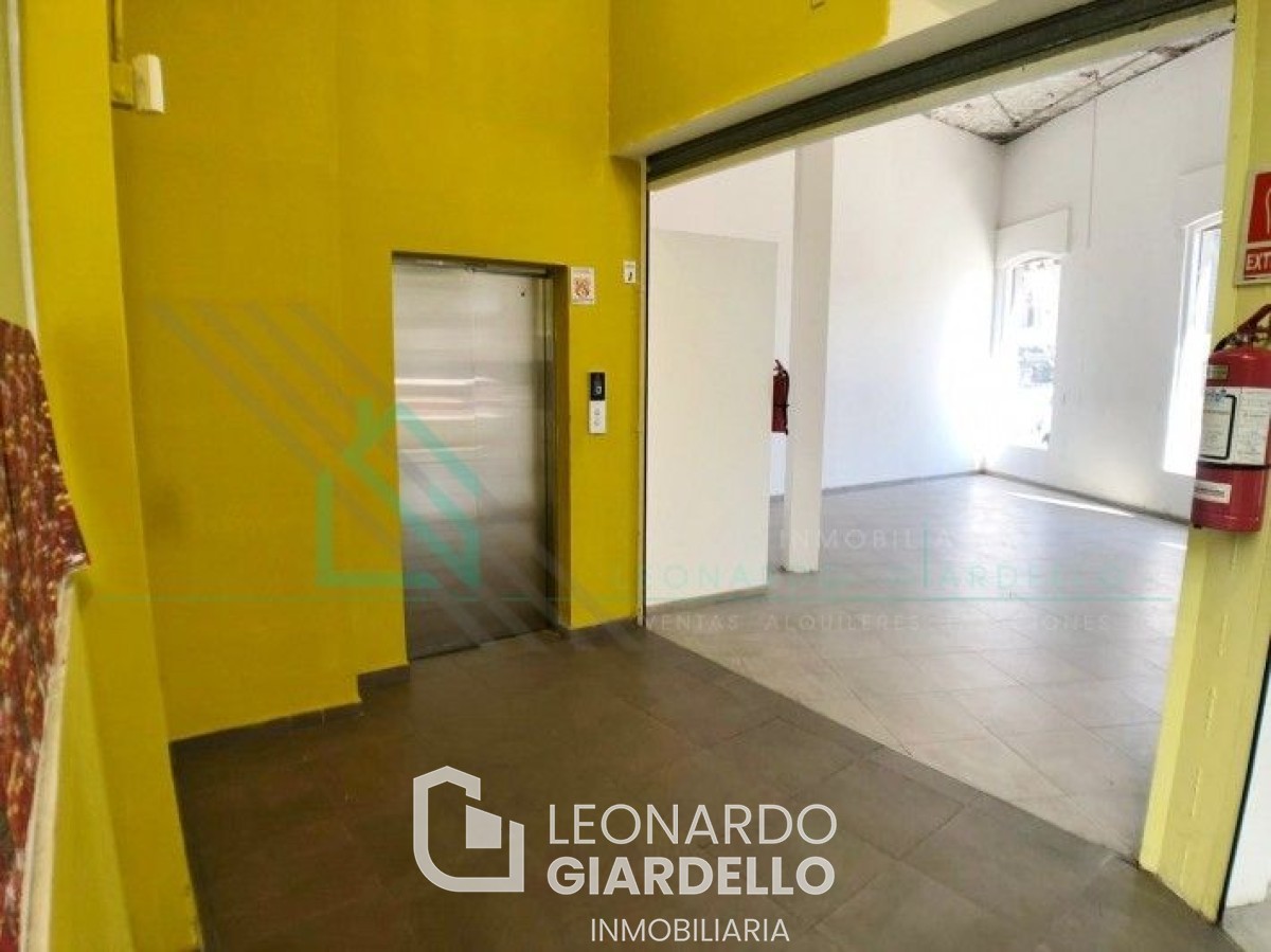 Montevideo - Locales comerciales en Paseo de compras REUS · Foto 5