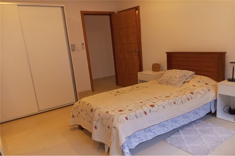 EXCLUSIVA CASA DE VERANO EN SAN BERNARDINO — foto 2