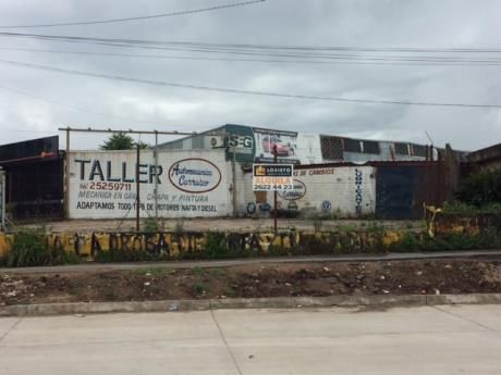 Terreno Esquina Ideal Automotora