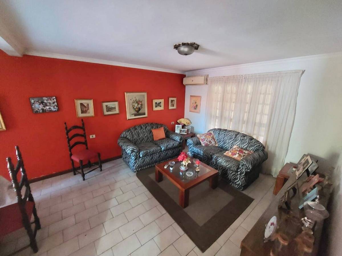 VENDO CASA EN ESQUINA - VILLA MORRA — foto 2