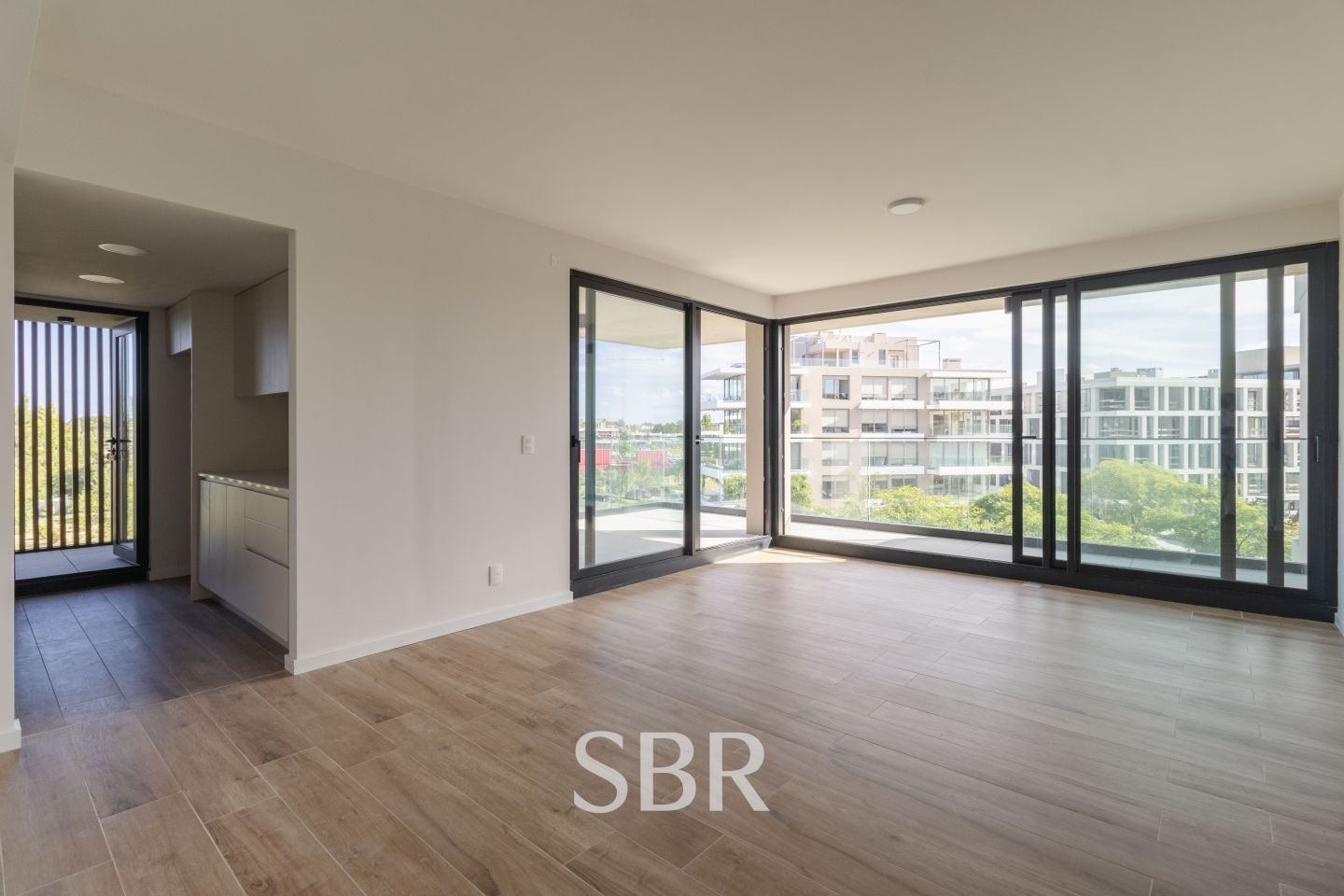 Alquiler apartamento 2 dormitorios con terraza, parrillero y garage en Barrio Parques · Foto 8