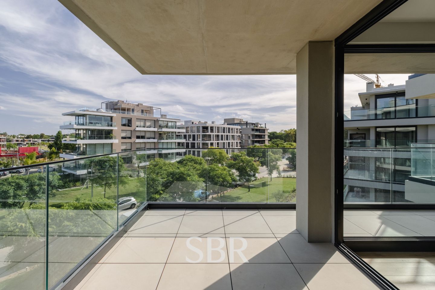 Alquiler apartamento 2 dormitorios con terraza, parrillero y garage en Barrio Parques · Foto 12