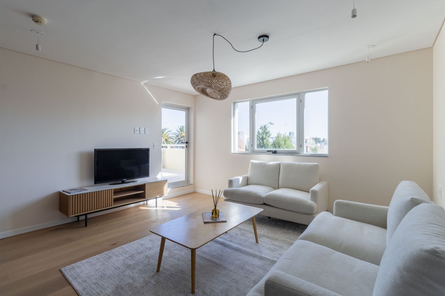 Venta apartamento 1 dormitorio con terraza y cochera doble en la rambla de Carrasco