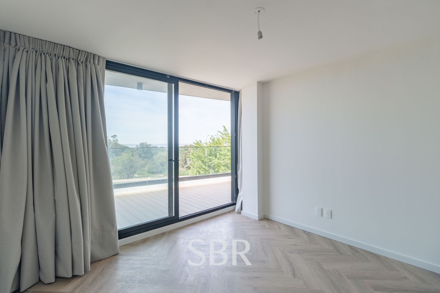 Alquiler apartamento 3 dormitorios con terraza y cochera en la rambla de Barra de Carrasco · Foto 4