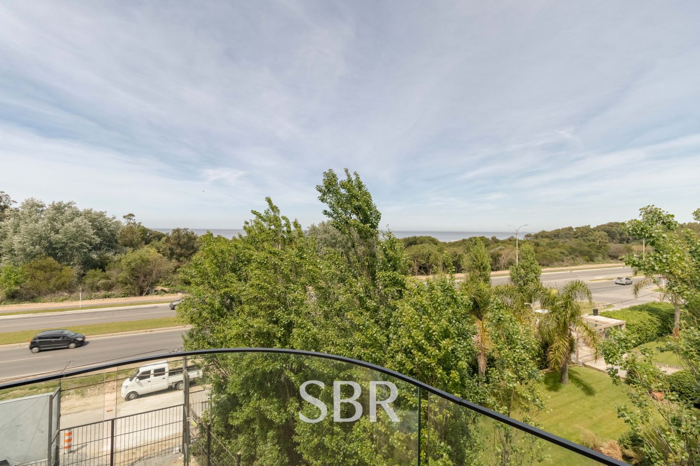 Alquiler apartamento 3 dormitorios con terraza y cochera en la rambla de Barra de Carrasco · Foto 8