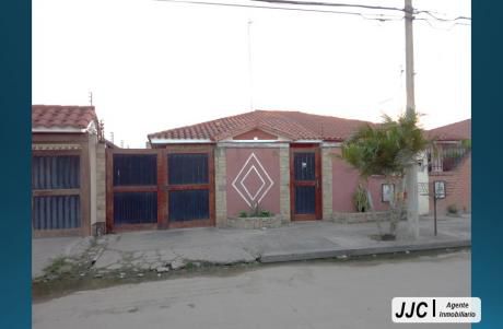 Casa Por La Av. Santos Dumont Y Radial 13